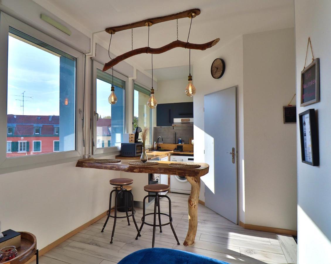 Superbe Studio Cosy Et Atypique 3 Etoiles Montbéliard Buitenkant foto